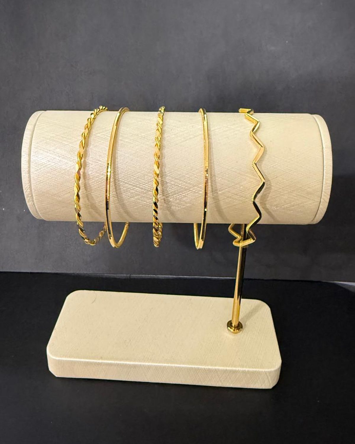 Armbänder